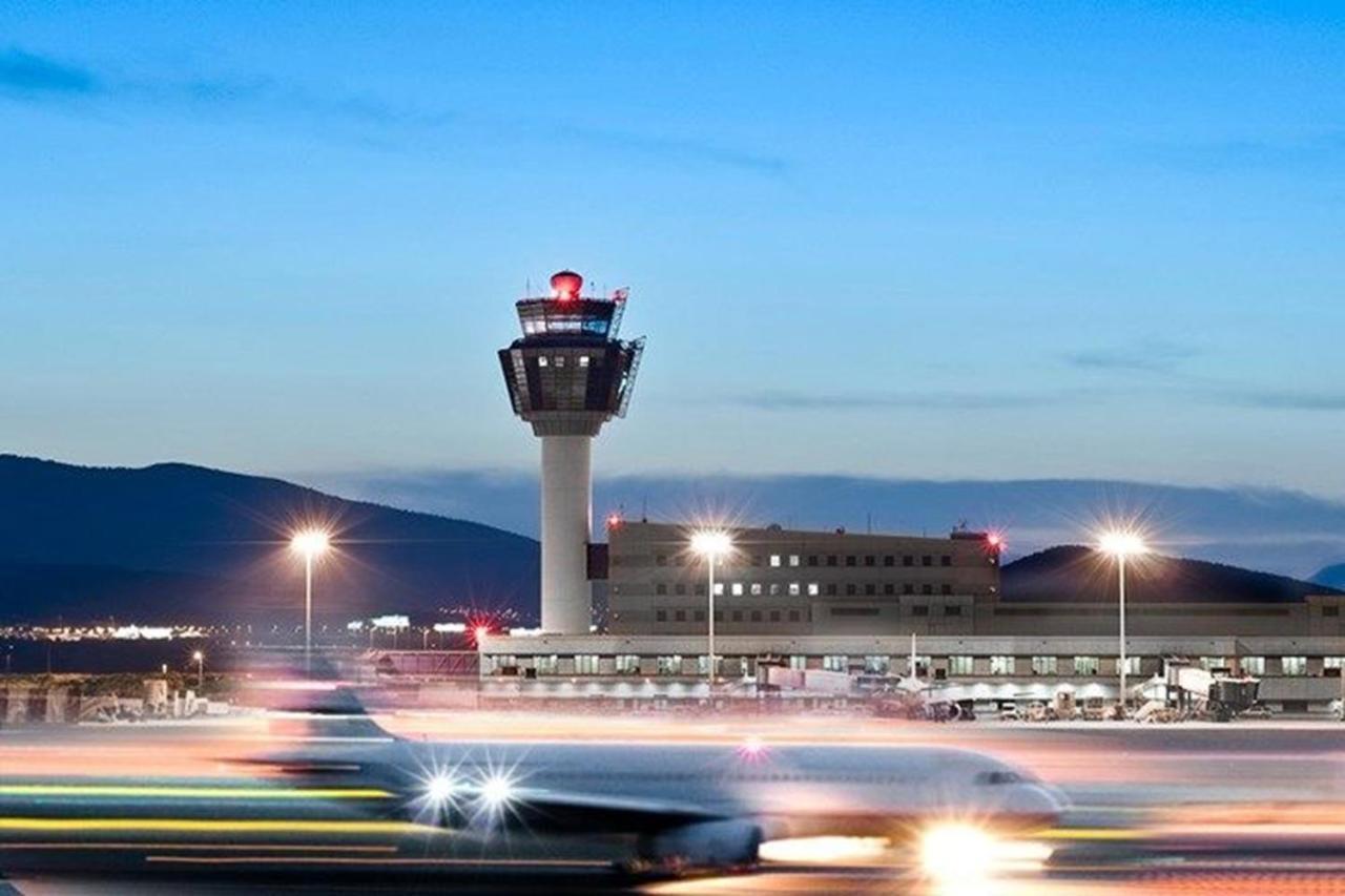 فيلا Lux House Next To The Airport Of Athens. Transport 24H أرتيميدا المظهر الخارجي الصورة